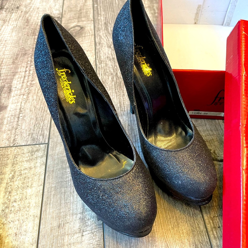 Fredericks of Hollywood, high heel shoe, size 8.5, color black shimmer